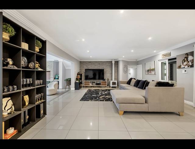 5 BEDROOM HOUSE FOR SALE IN MORNINGSIDE